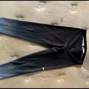 Nike workout leggings